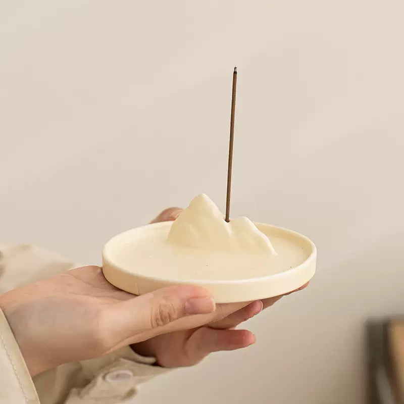 Mountain incense burner